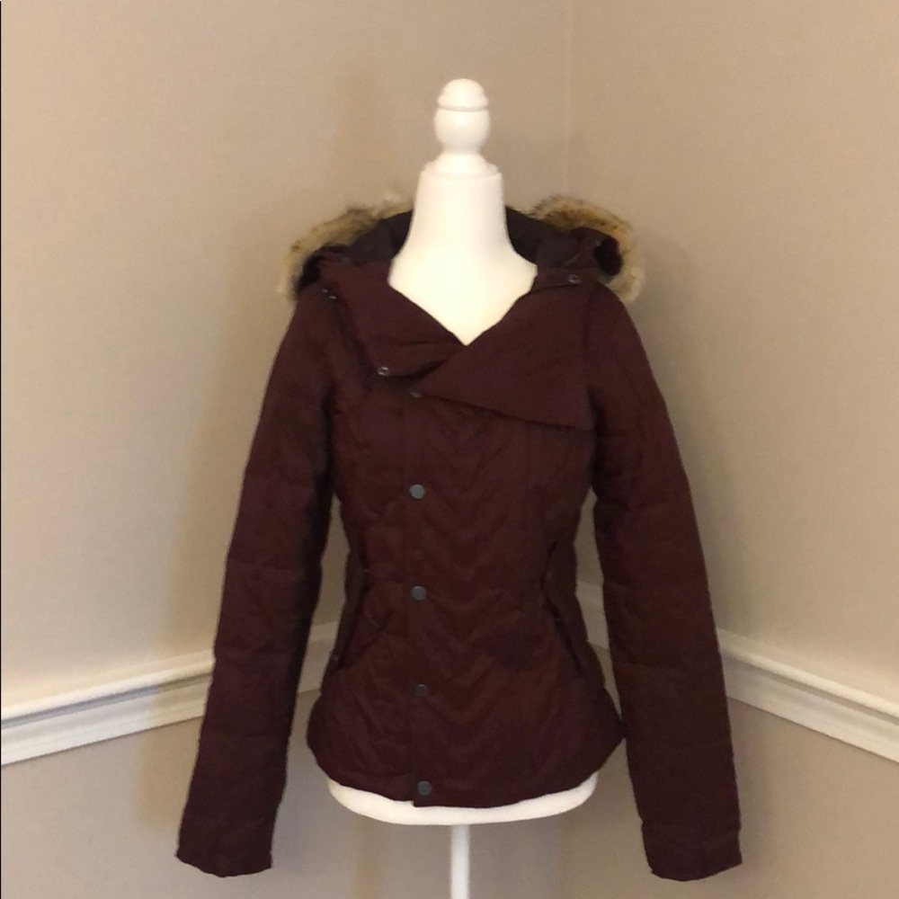 Brand new Sorel fitted down jacket with fur hood